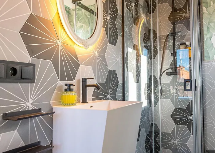 Regency Luxe Apartment Torremolinos
