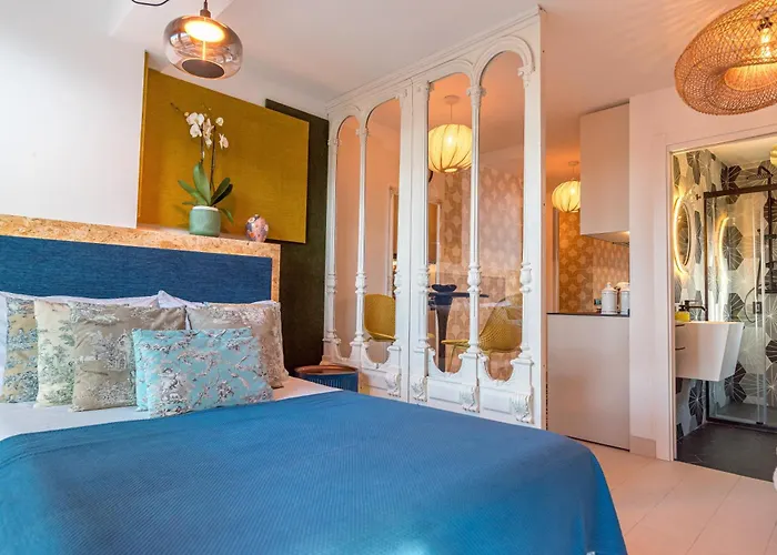 Regency Luxe Apartment Torremolinos